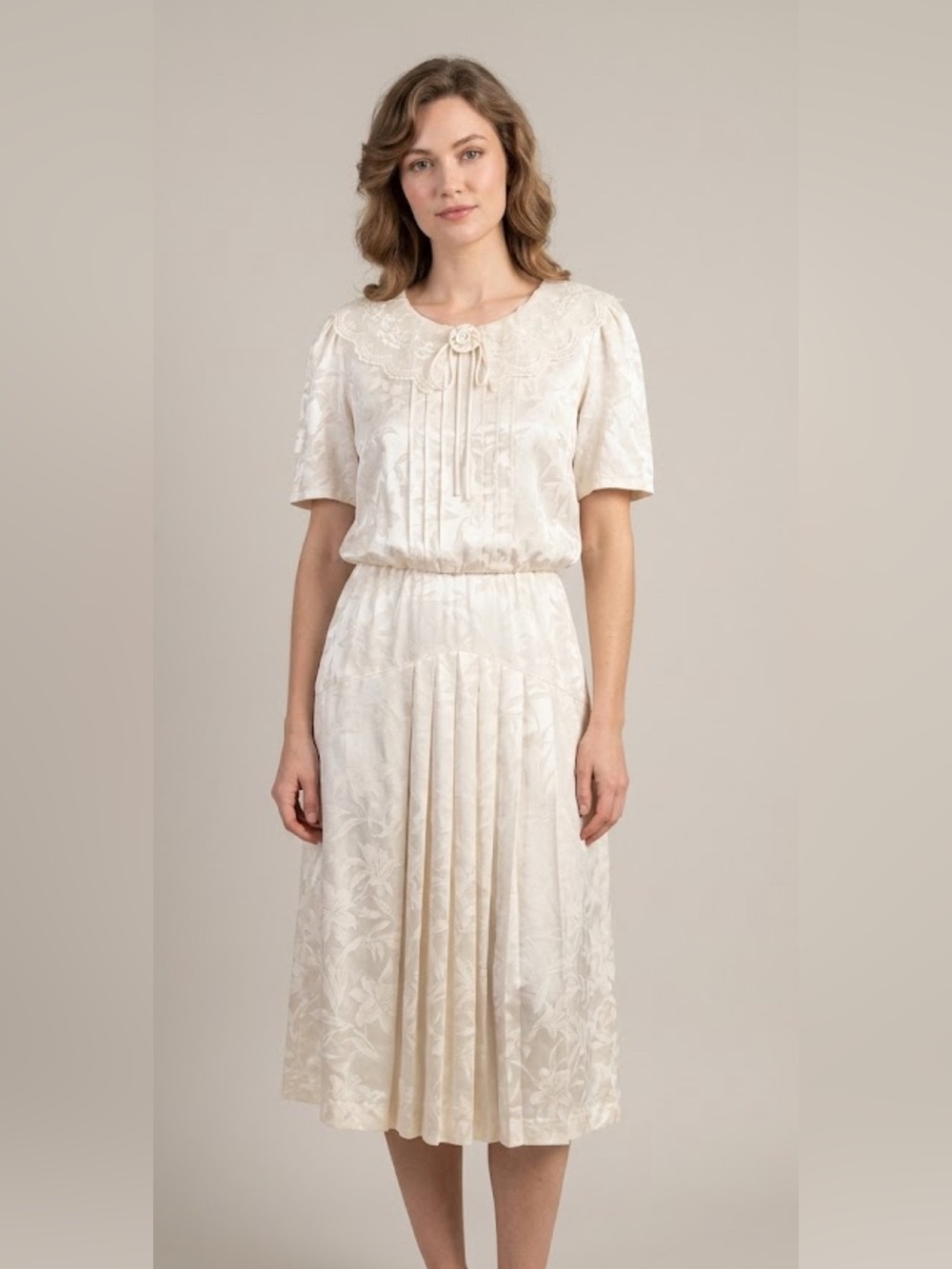 Nilani Petite Vintage Floral Jacquard Lace Collar Dress